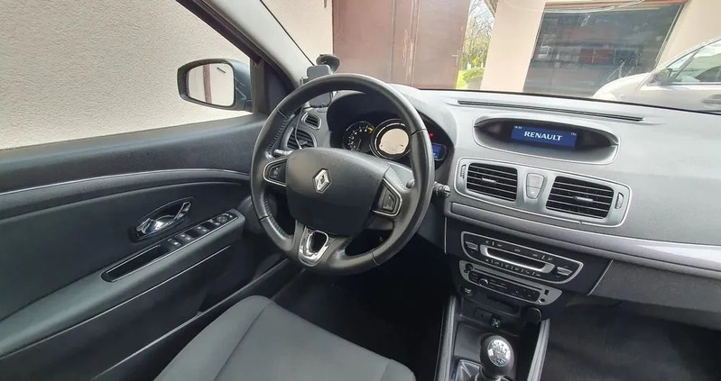 Renault Megane cena 35000 przebieg: 137000, rok produkcji 2015 z Gdynia małe 137